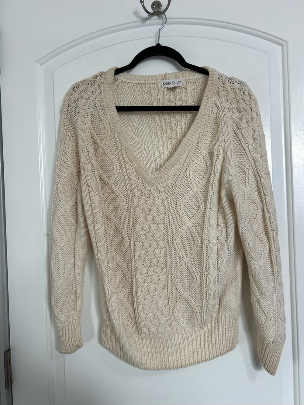 Karen Scott 90s Vintage Cream Cable-Knit V-Neck Sweater Size M Fall Preppy Chic